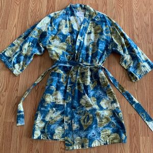 Lightweight Hawaiian Aloha Robe
